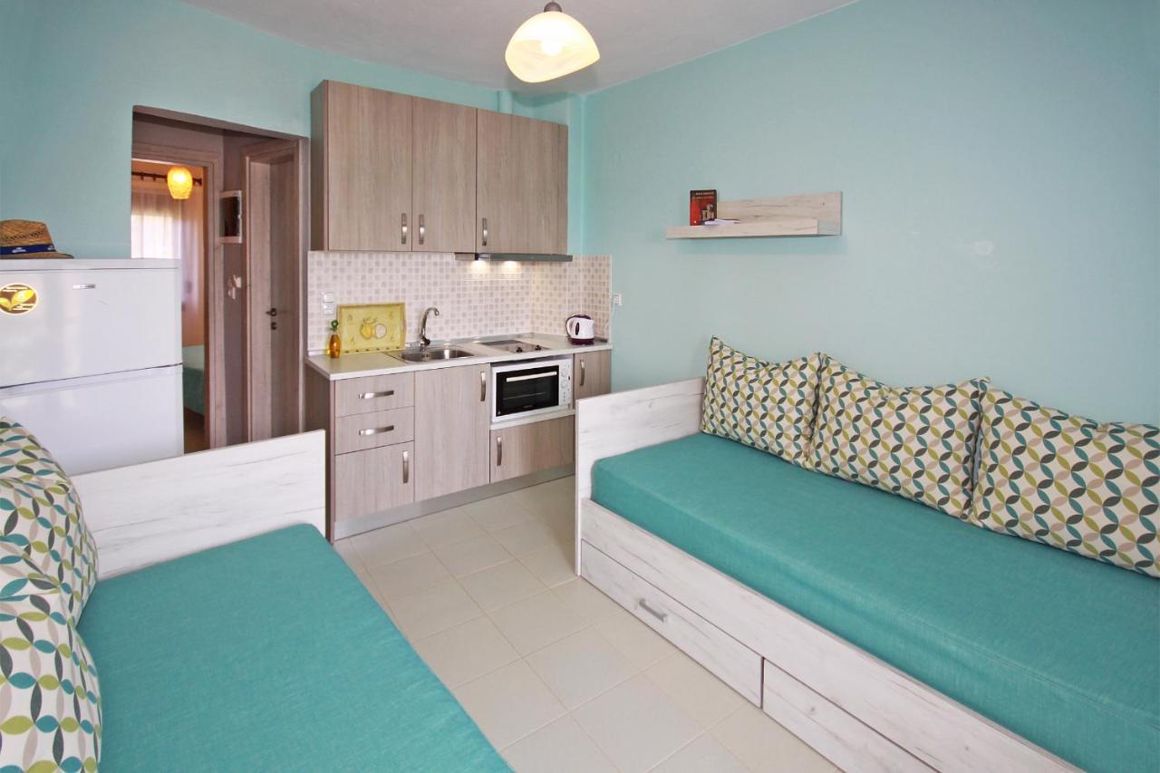 Acrothea Apartments Ormos Panagias Luaran gambar